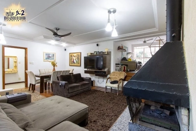 Casa, 4 quartos, 180 m² - Foto 1