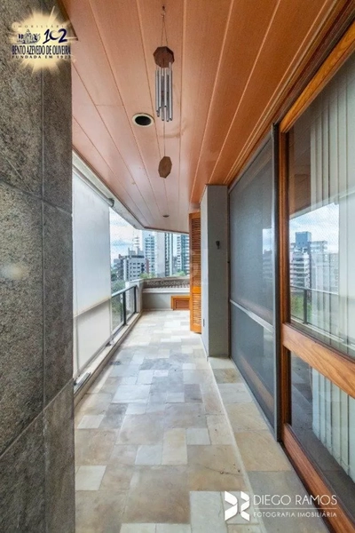 Apartamento, 3 quartos, 305 m² - Foto 2