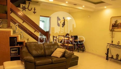 Sobrado, 4 quartos, 257 m² - Foto 2