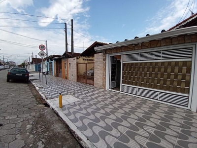 Casa, 2 quartos, 50 m² - Foto 1