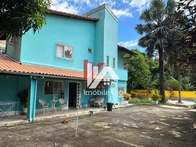 Casa, 5 quartos, 196 m² - Foto 1