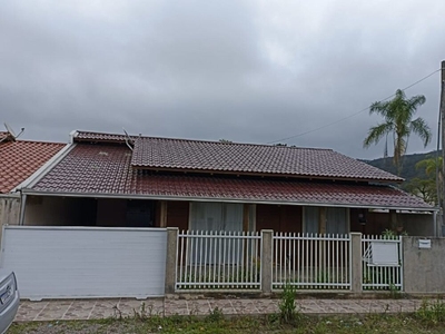 Casa, 2 quartos, 200 m² - Foto 1