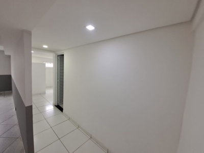 Loja-Salão, 750 m² - Foto 1