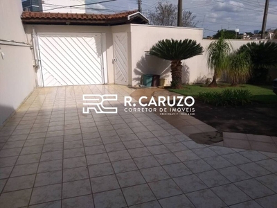 Casa, 3 quartos, 217 m² - Foto 1