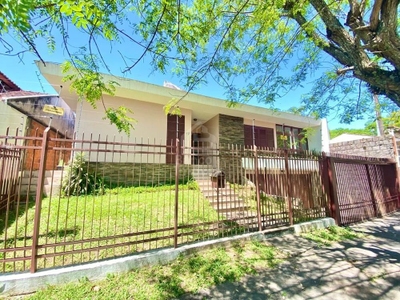 Casa, 3 quartos, 250 m² - Foto 1