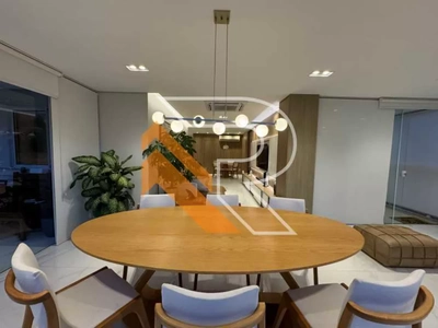 Cobertura, 3 quartos, 211 m² - Foto 2