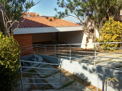 Prédio Inteiro - Foto 1