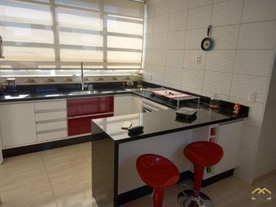 Apartamento, 3 quartos, 197 m² - Foto 1