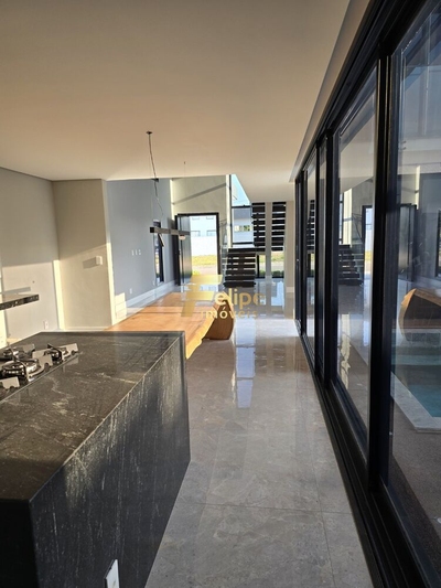 Casa, 4 quartos, 213 m² - Foto 2