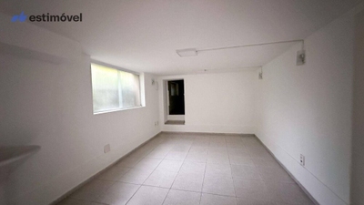 Casa, 6 quartos, 243 m² - Foto 2