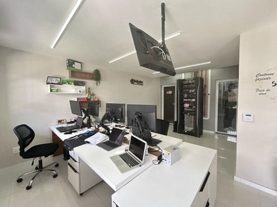 Casa, 3 quartos, 324 m² - Foto 1