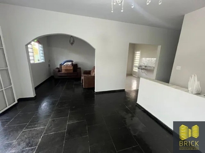 Casa, 3 quartos, 200 m² - Foto 1