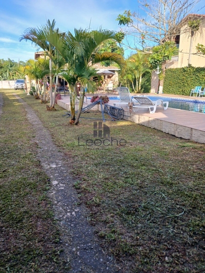 Chácara, 3 quartos, 2400 m² - Foto 1