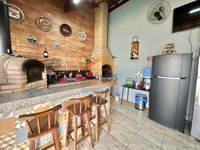 Casa, 3 quartos, 182 m² - Foto 2