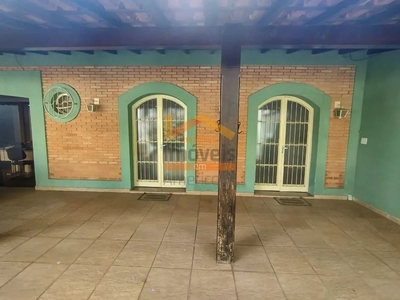 Casa, 3 quartos, 248 m² - Foto 4