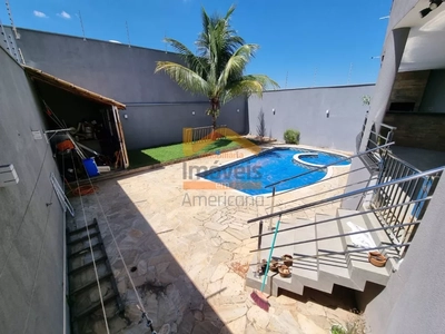 Casa, 3 quartos, 245 m² - Foto 2