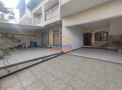 Sobrado, 4 quartos, 267 m² - Foto 1