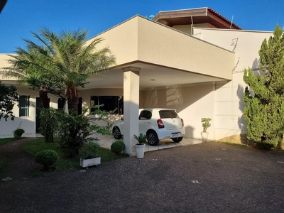 Casa, 3 quartos, 247 m² - Foto 3