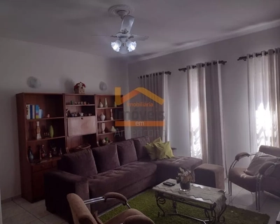 Casa, 3 quartos, 180 m² - Foto 3