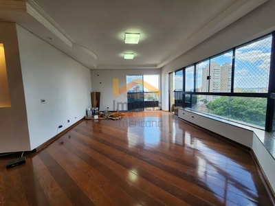 Apartamento, 3 quartos, 210 m² - Foto 1