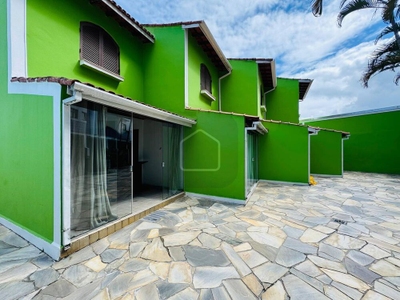 Casa, 2 quartos, 70 m² - Foto 1