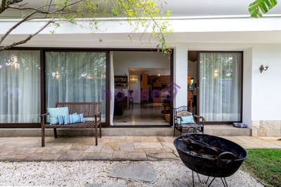 Casa, 4 quartos, 301 m² - Foto 1