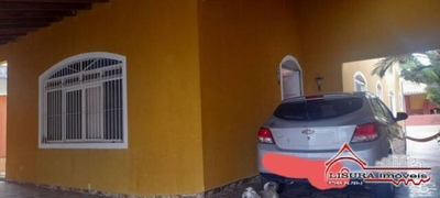 Casa, 3 quartos, 227 m² - Foto 2