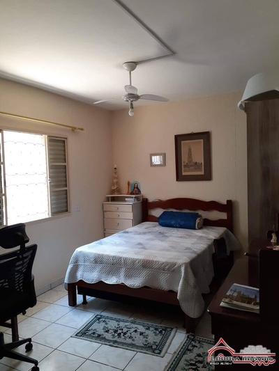 Casa, 2 quartos, 175 m² - Foto 1