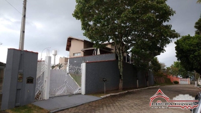 Casa, 4 quartos, 378 m² - Foto 1