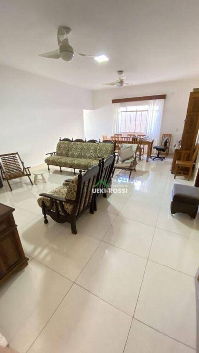 Casa, 3 quartos, 194 m² - Foto 3