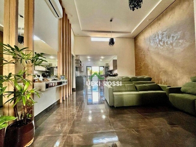 Casa, 3 quartos, 249 m² - Foto 1