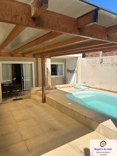 Casa, 3 quartos, 135 m² - Foto 1