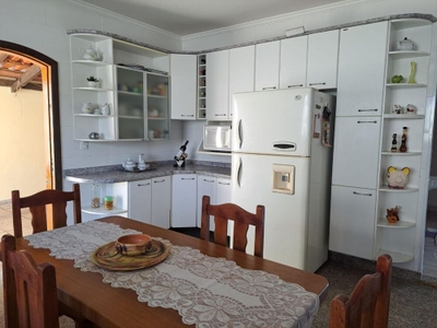 Casa, 4 quartos, 350 m² - Foto 1