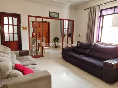 Casa, 5 quartos, 210 m² - Foto 3