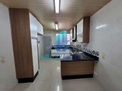 Casa, 2 quartos, 192 m² - Foto 1