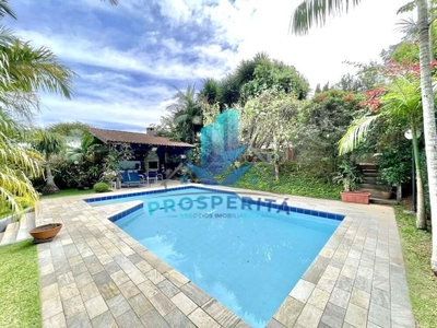 Casa, 4 quartos, 380 m² - Foto 1