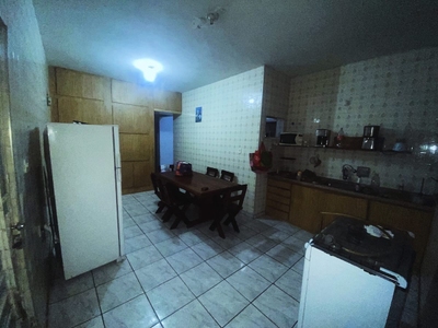 Casa, 3 quartos, 600 m² - Foto 1
