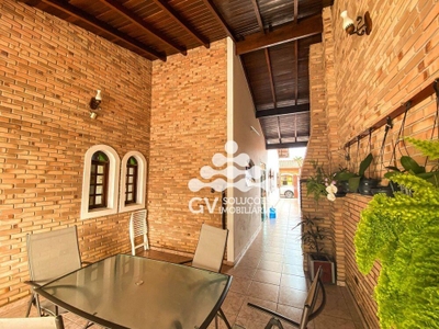 Casa, 4 quartos, 290 m² - Foto 3