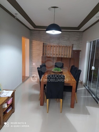 Casa, 3 quartos, 220 m² - Foto 1