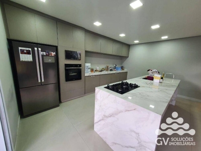 Casa, 3 quartos, 240 m² - Foto 2