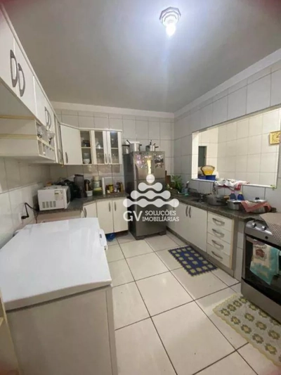 Casa, 3 quartos, 186 m² - Foto 2