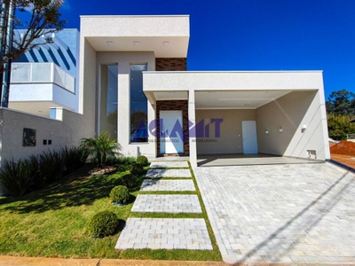 Casa, 3 quartos, 198 m² - Foto 1