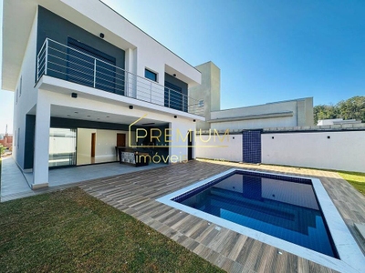 Casa, 3 quartos, 236 m² - Foto 1