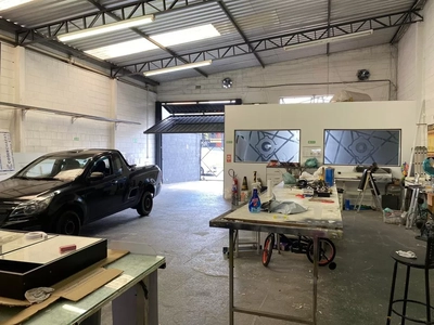 Depósito-Galpão, 410 m² - Foto 1