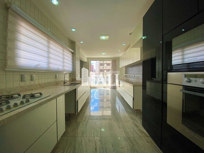 Apartamento, 4 quartos, 330 m² - Foto 2