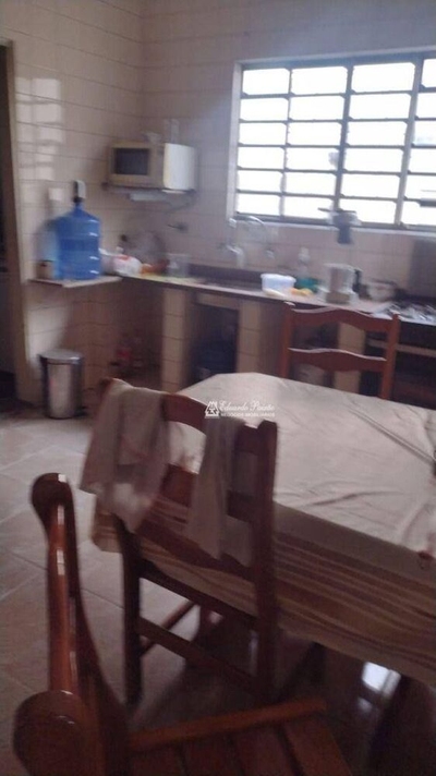 Casa, 5 quartos, 228 m² - Foto 2