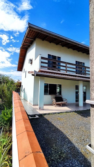 Sobrado, 6 quartos, 198 m² - Foto 1