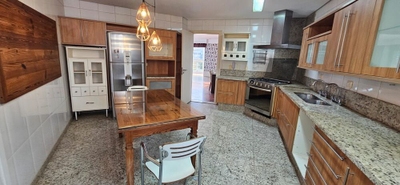 Apartamento, 3 quartos, 220 m² - Foto 1