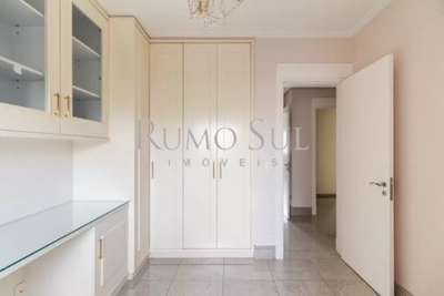 Apartamento, 3 quartos, 246 m² - Foto 4