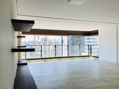 Apartamento, 3 quartos, 232 m² - Foto 1